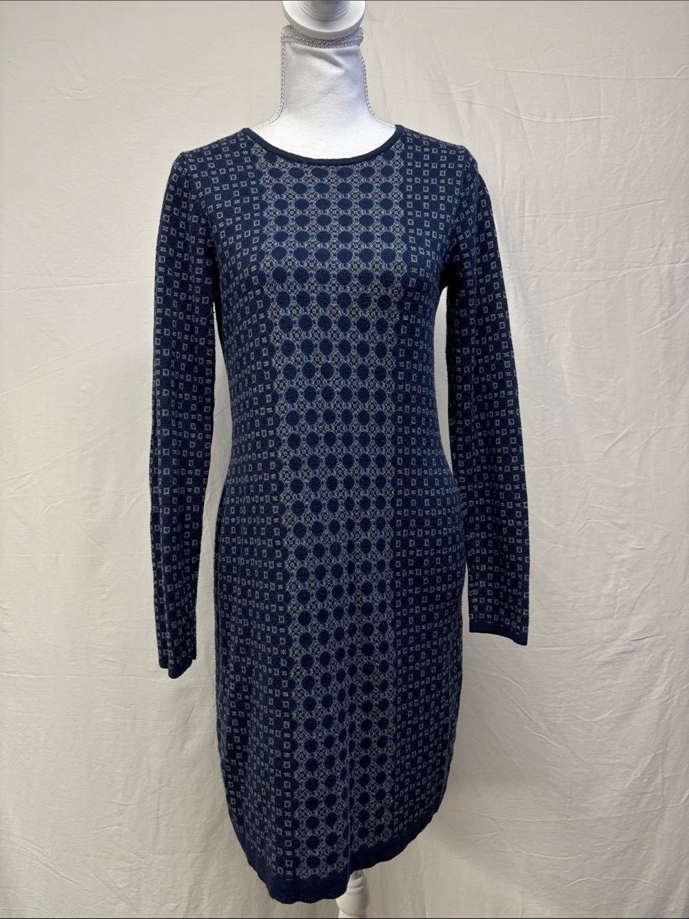 Stylish Cynthia Rowley Navy & Light Blue Knit Midi Dress